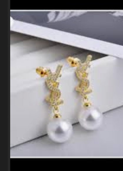 Earring - Picture 4 of 9